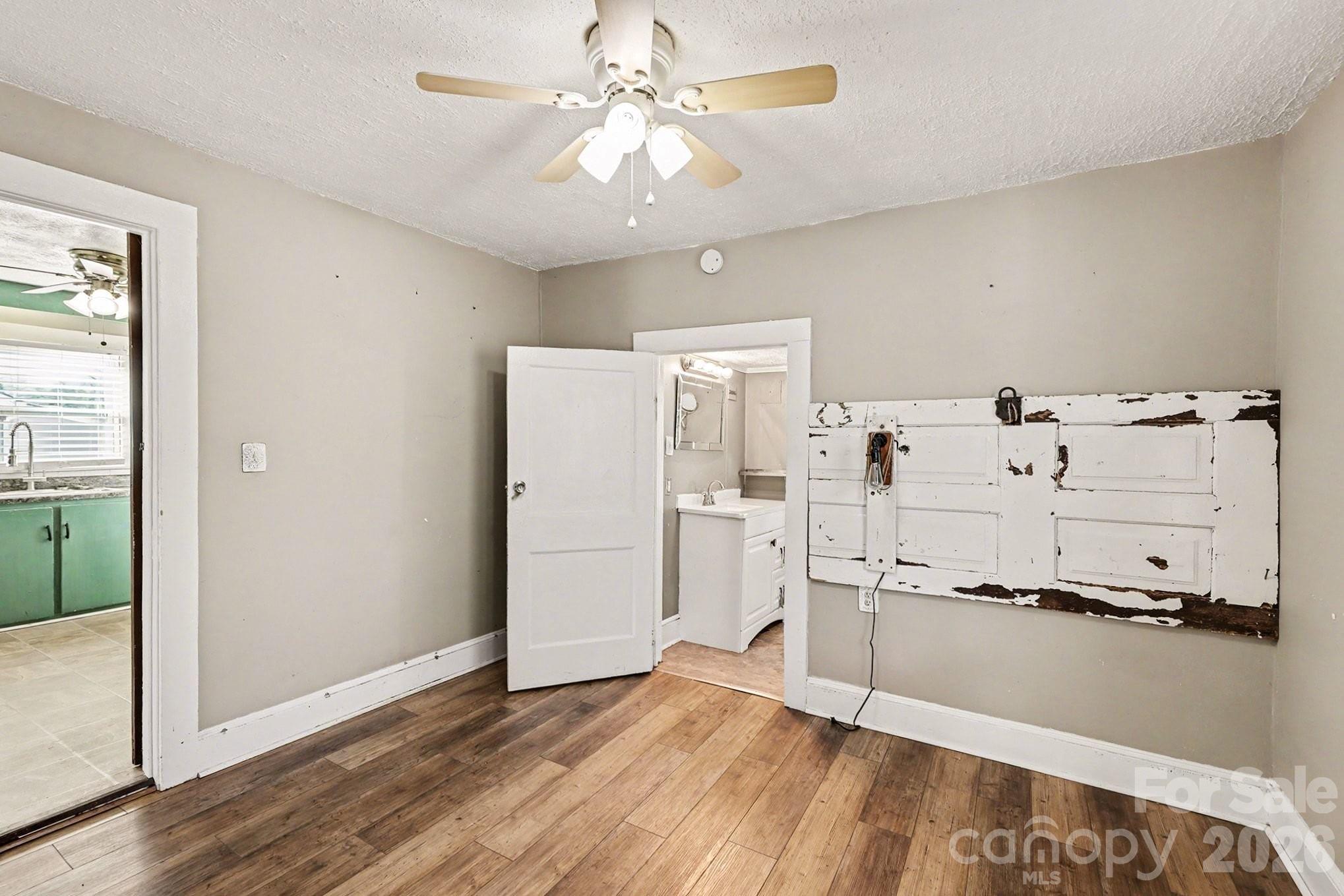 409 S Maple Street Dallas NC 28034