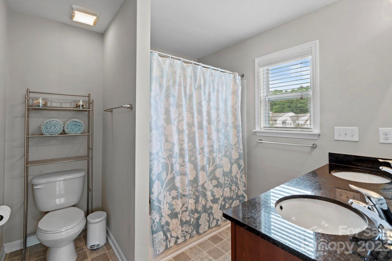 130 Collenton Lane Mooresville NC 28115