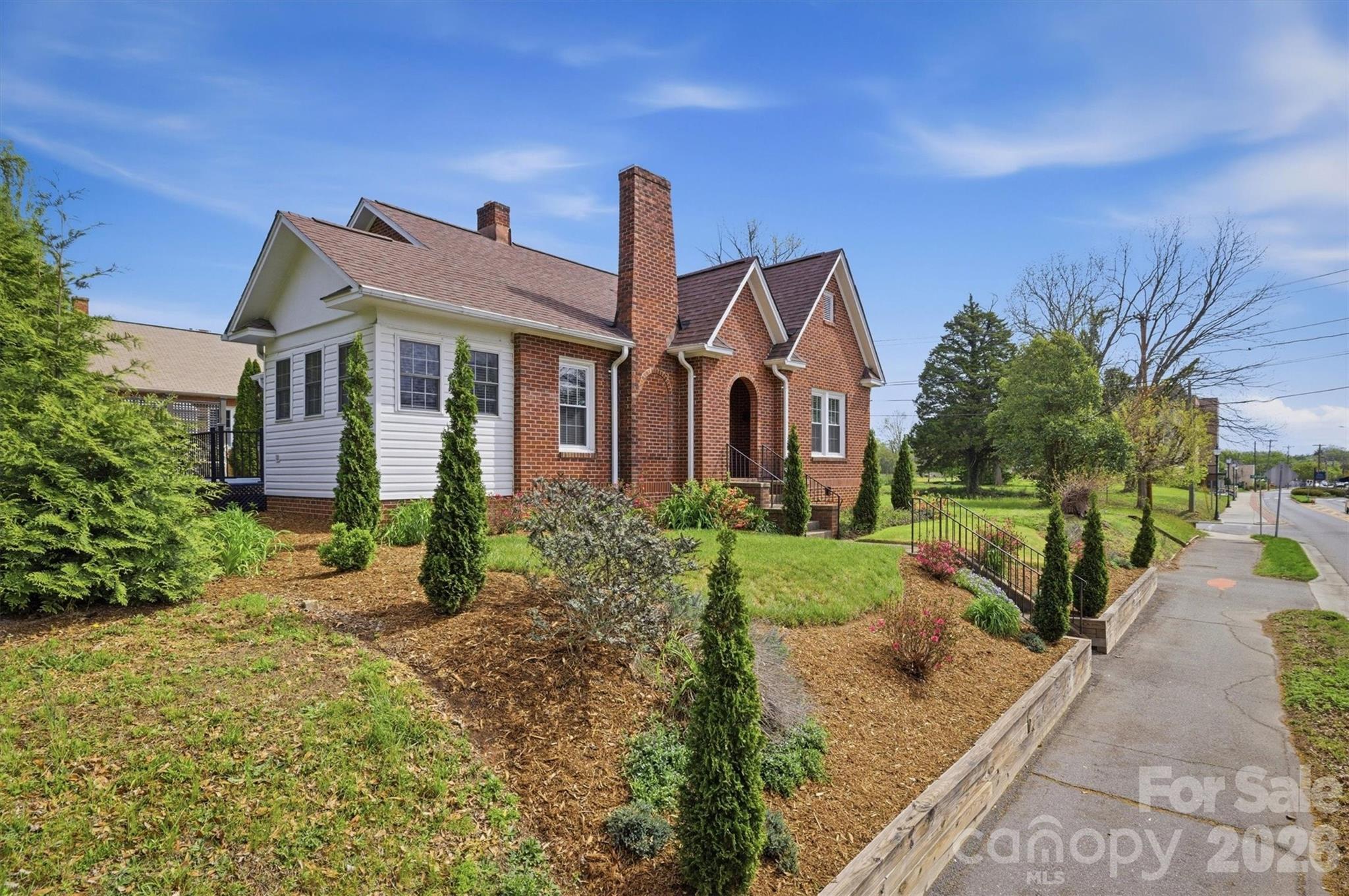 406 N Green Street Morganton NC 28655