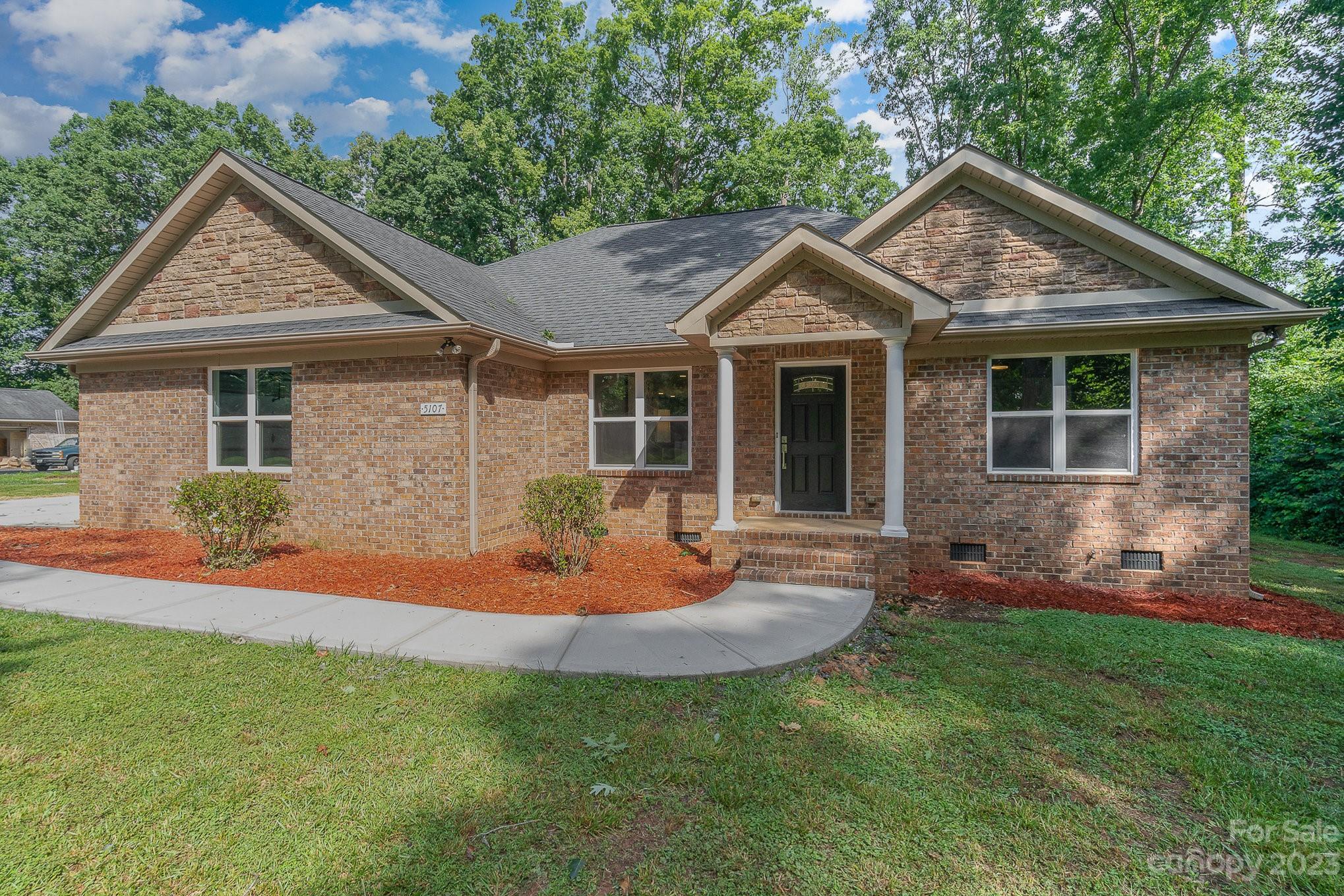 5107 Carden Drive Charlotte NC 28227
