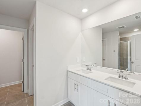 5507 Chambray Court Cherryville NC 28021