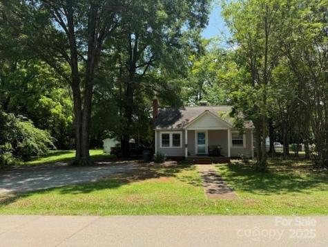 917 Tennyson Drive Charlotte NC 28208