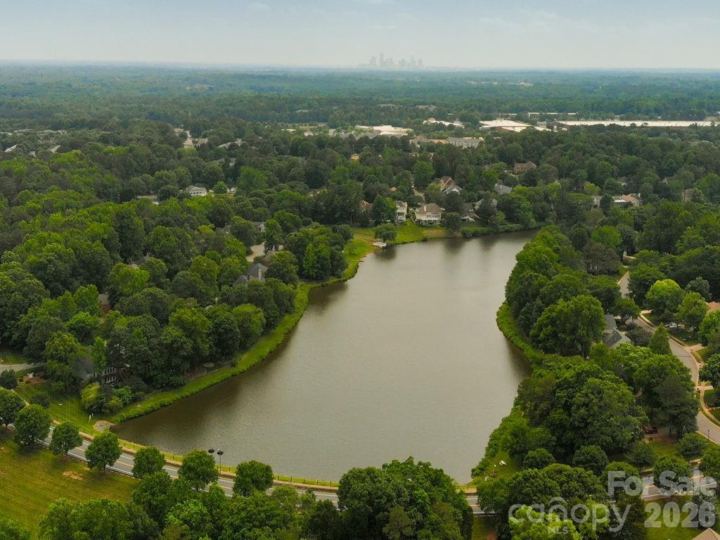 5028 Foxbriar Trail Charlotte NC 28269