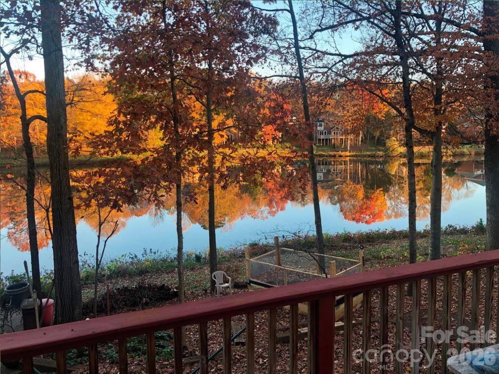 5028 Foxbriar Trail Charlotte NC 28269