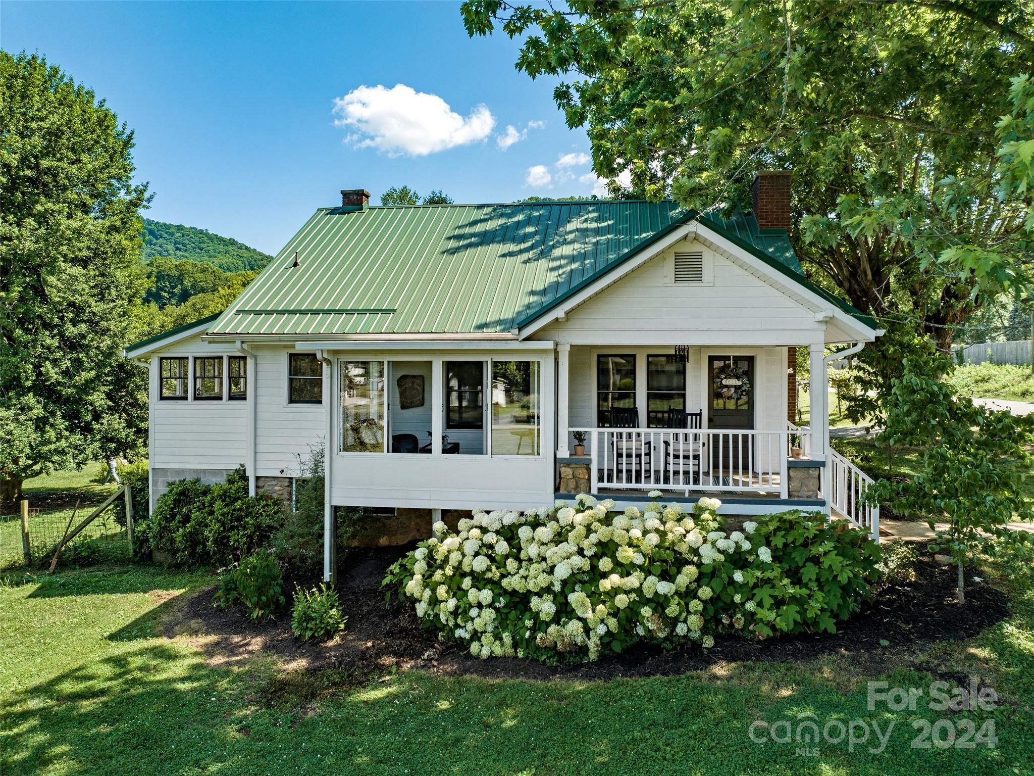 19 Pink Dogwood Lane Waynesville NC 28786