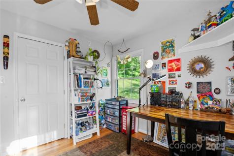 68 Bassett Road Asheville NC 28804