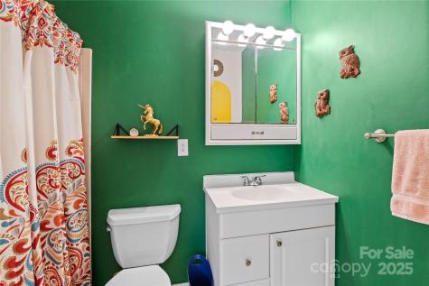 68 Bassett Road Asheville NC 28804