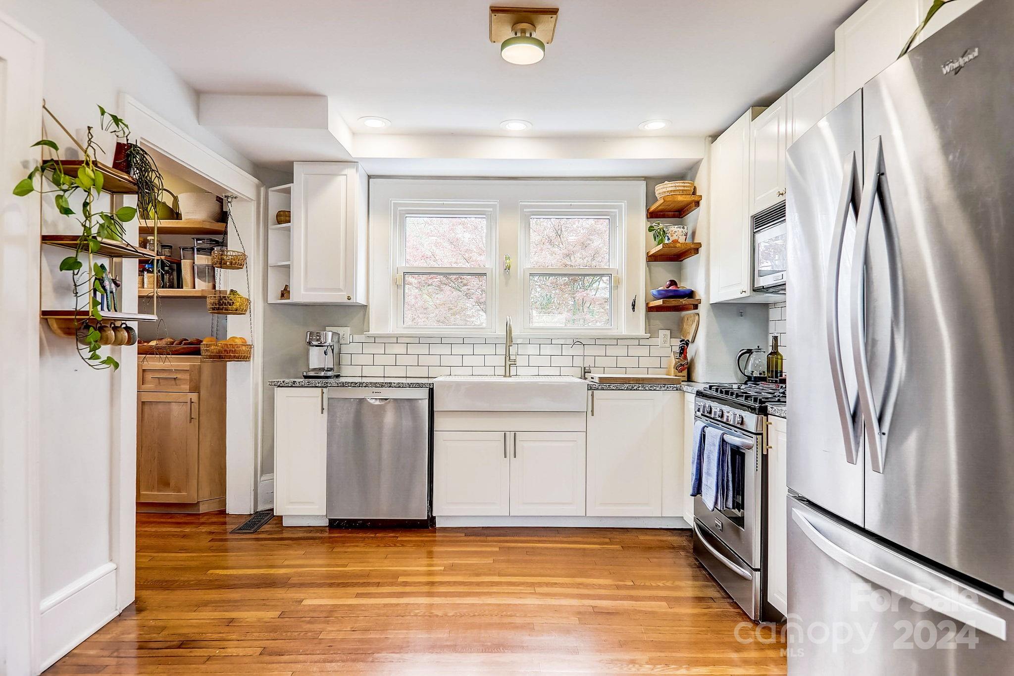 18 Princeton Drive Asheville NC 28806