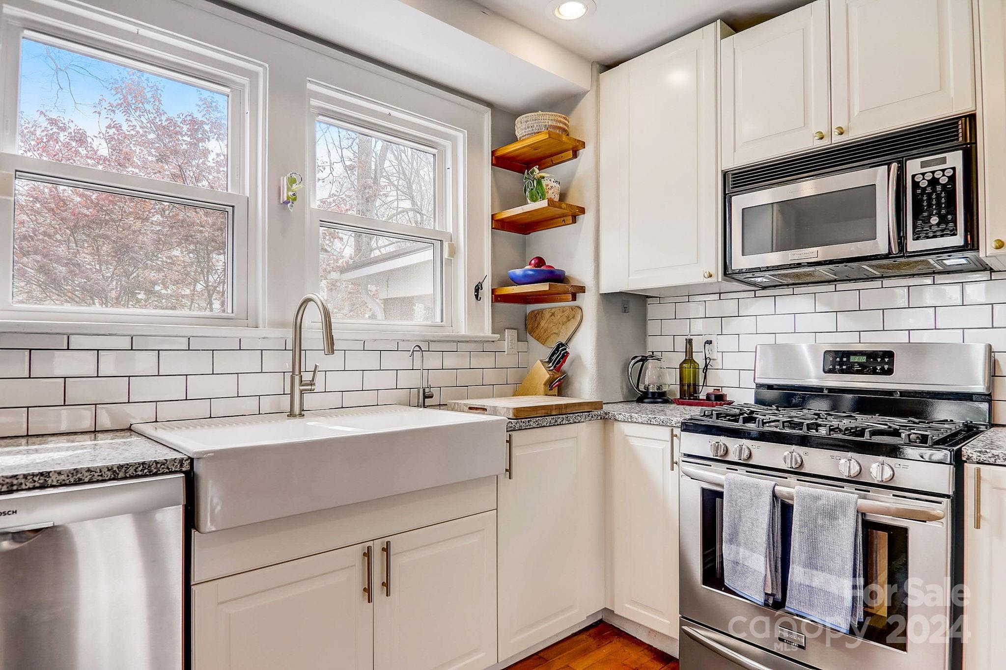 18 Princeton Drive Asheville NC 28806