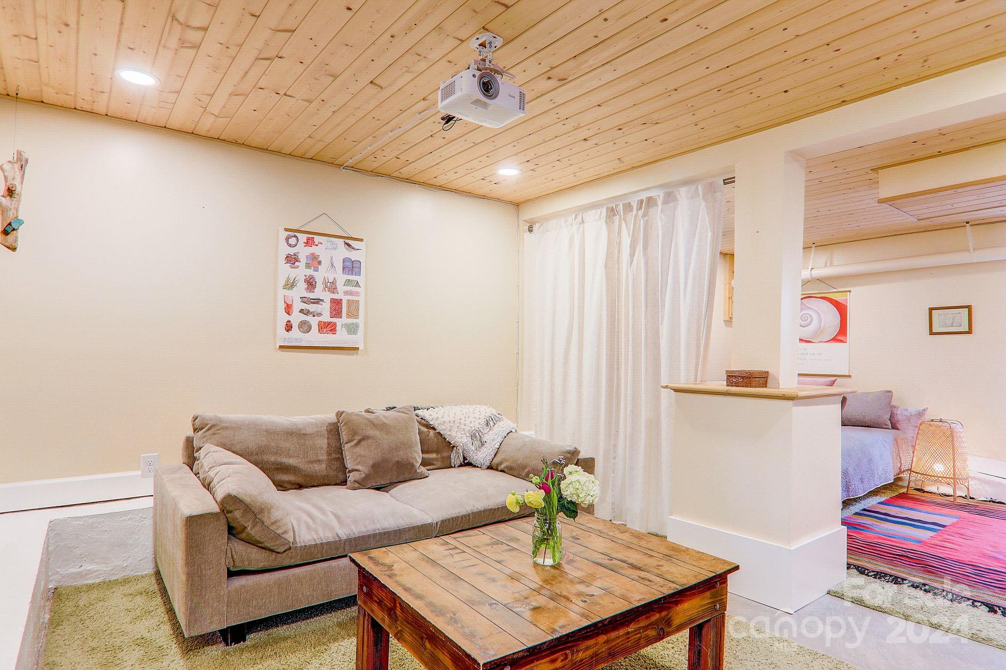 18 Princeton Drive Asheville NC 28806