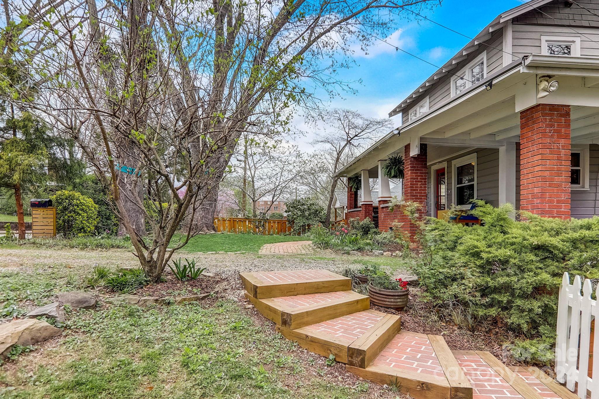 18 Princeton Drive Asheville NC 28806
