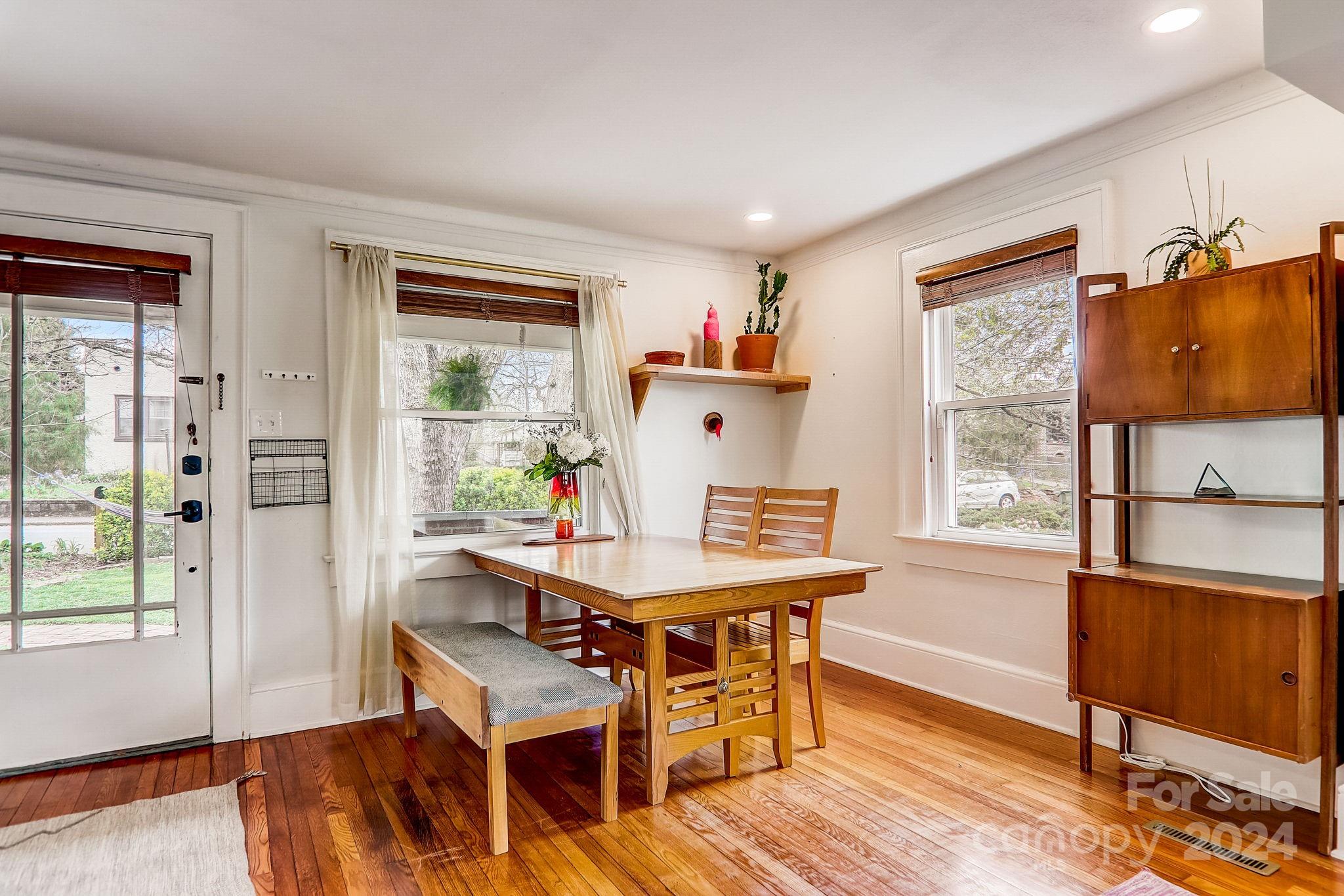 18 Princeton Drive Asheville NC 28806