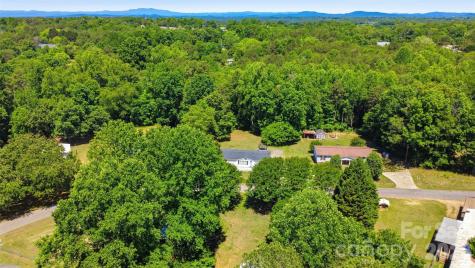 8755 Carroll Street Hickory NC 28601
