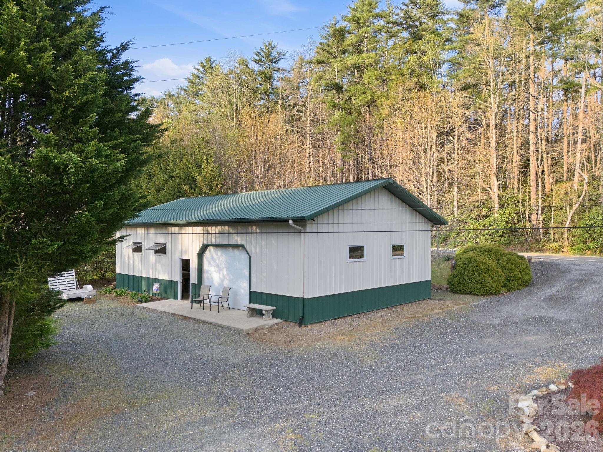 8186 Nc 183 Highway Linville Falls NC 28657