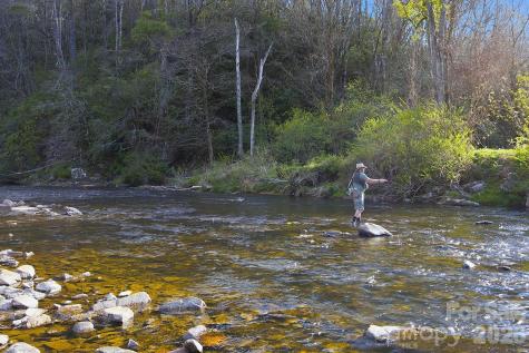 8186 Nc 183 Highway Linville Falls NC 28657