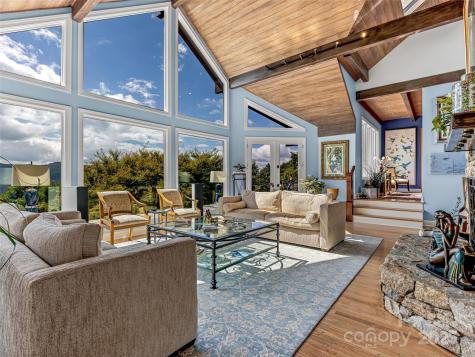 10 Beaverbrook Court Asheville NC 28804