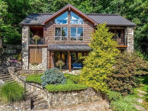10 Beaverbrook Court Asheville NC 28804