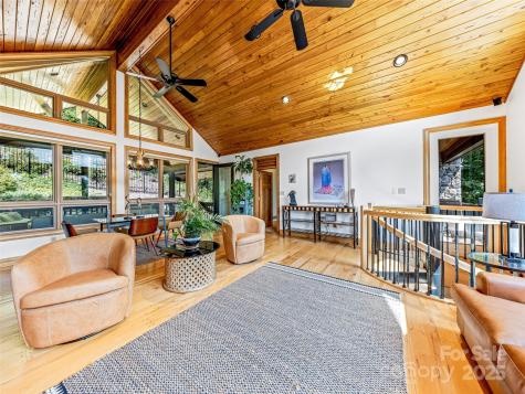 10 Beaverbrook Court Asheville NC 28804