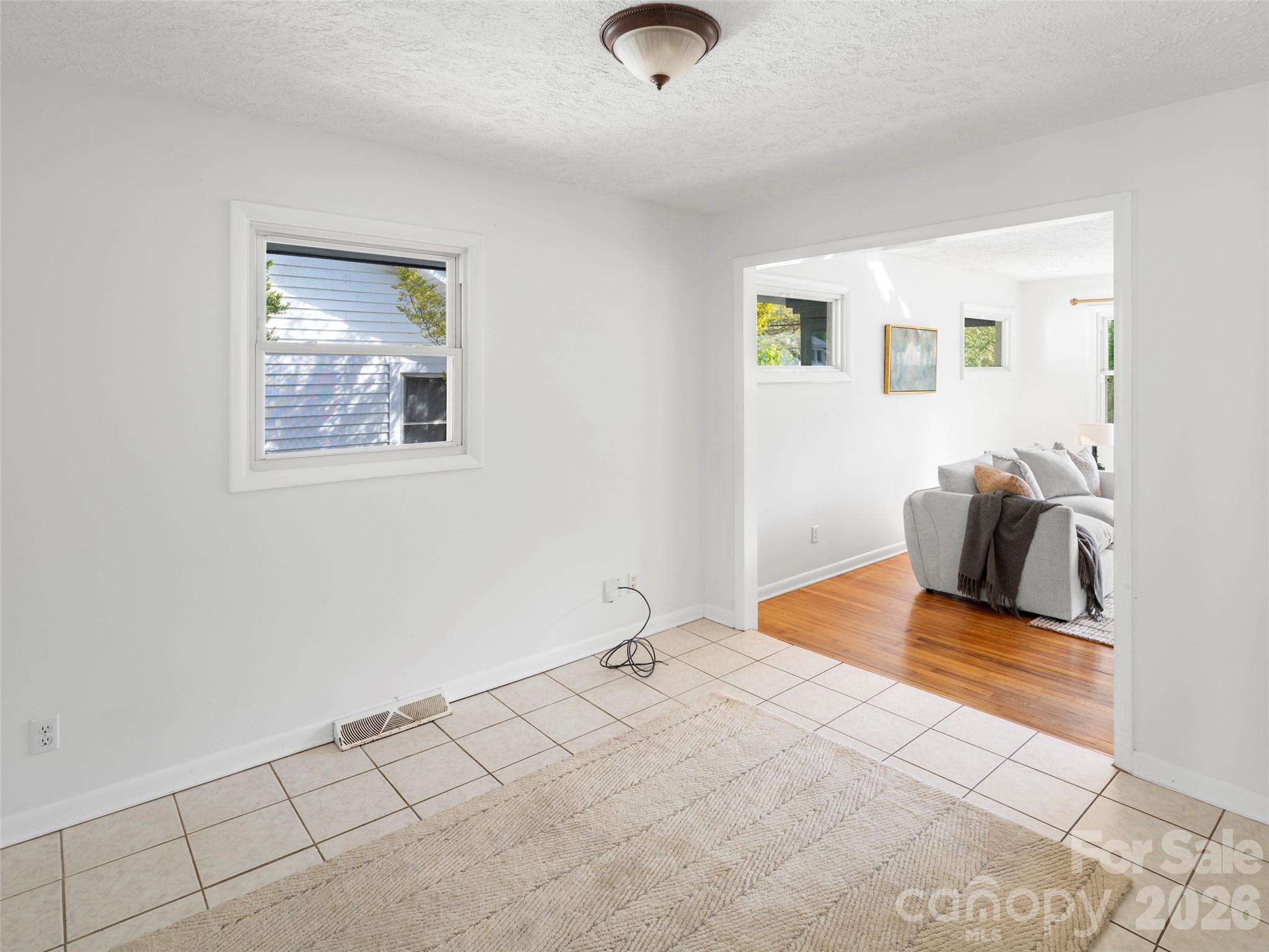 68 Vandalia Avenue Asheville NC 28806