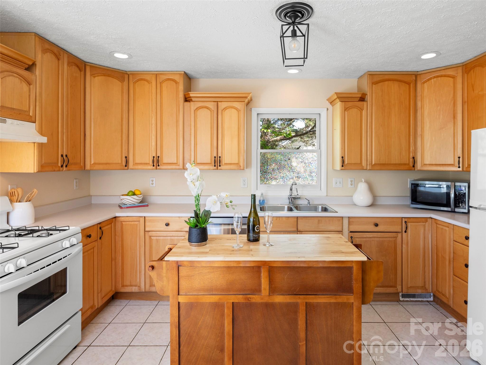 68 Vandalia Avenue Asheville NC 28806
