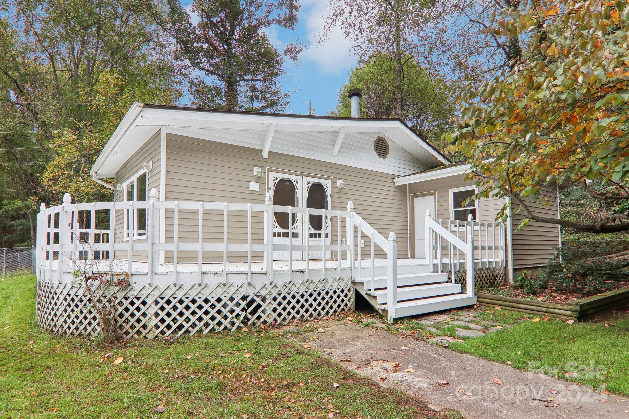 155 Nature Lane Waynesville NC 28786