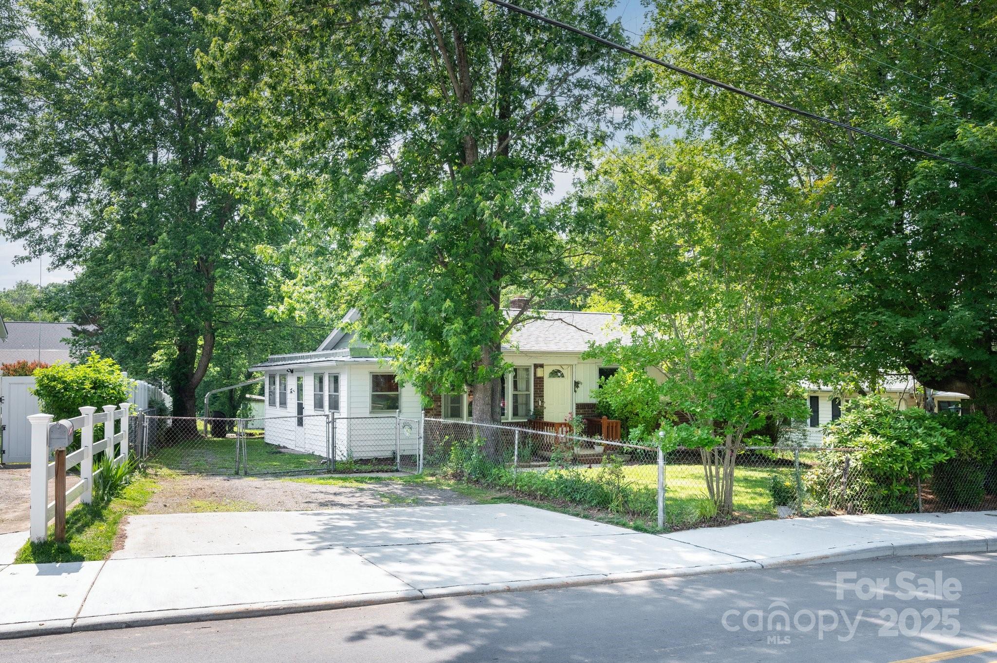 189 Onteora Boulevard Asheville NC 28803