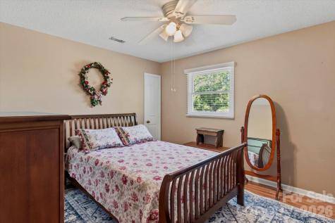 295 Cobblestone Drive Marion NC 28752