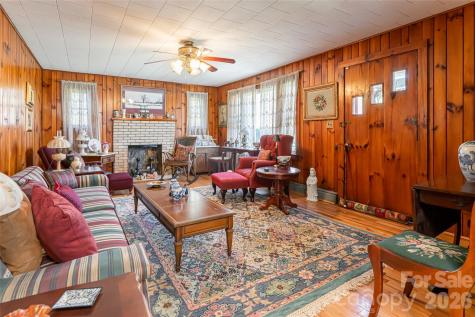 338 Morgan Road Candler NC 28715