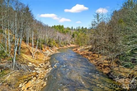 542 Allen Mountain Lane Spruce Pine NC 28777