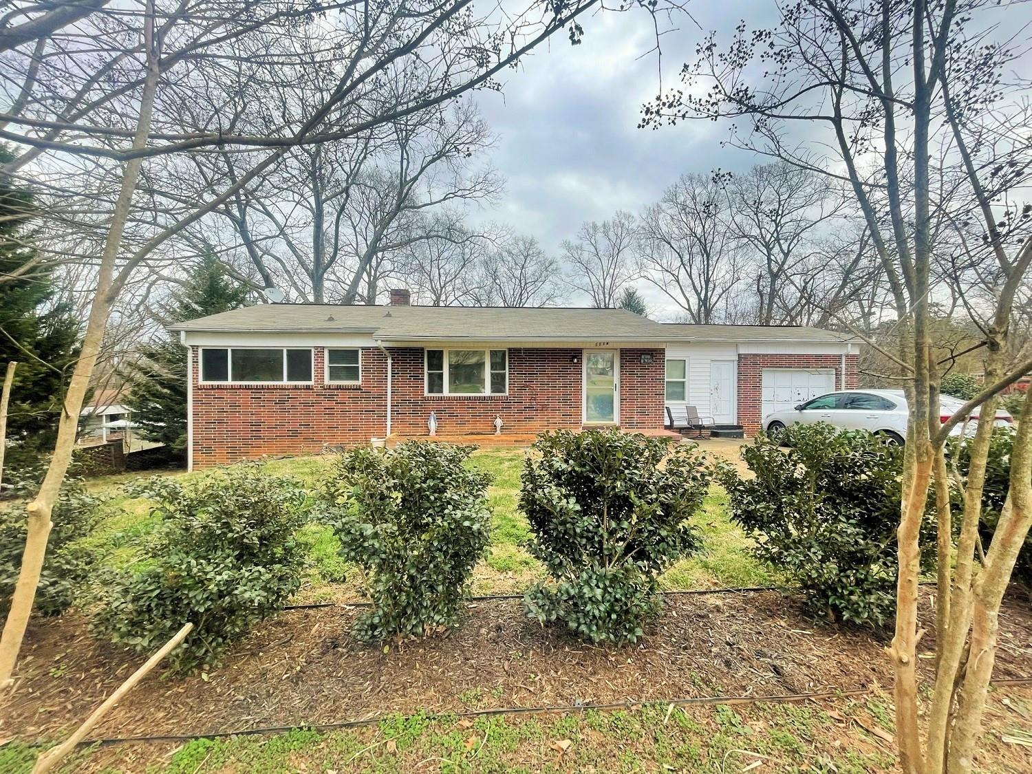 1114 12th Street Place NE Hickory NC 28601