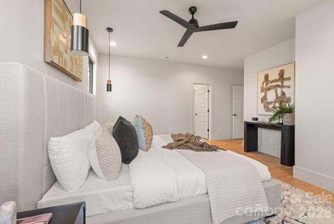 1814 Logie Avenue Charlotte NC 28205