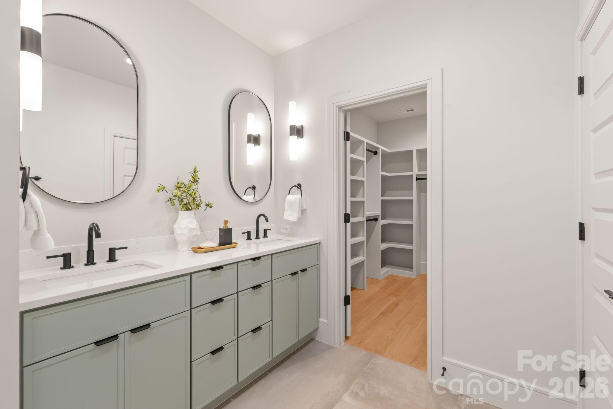 1814 Logie Avenue Charlotte NC 28205