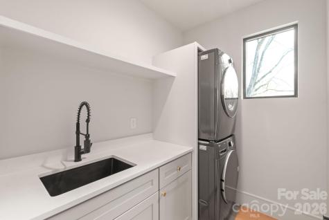 1814 Logie Avenue Charlotte NC 28205
