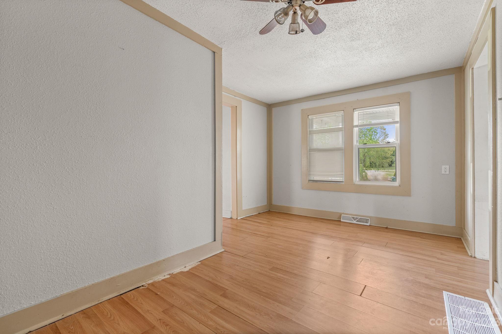18 Wesleyan Drive Candler NC 28715