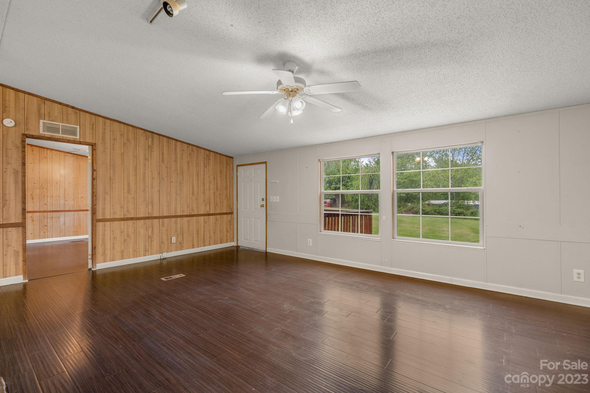 18 Wesleyan Drive Candler NC 28715