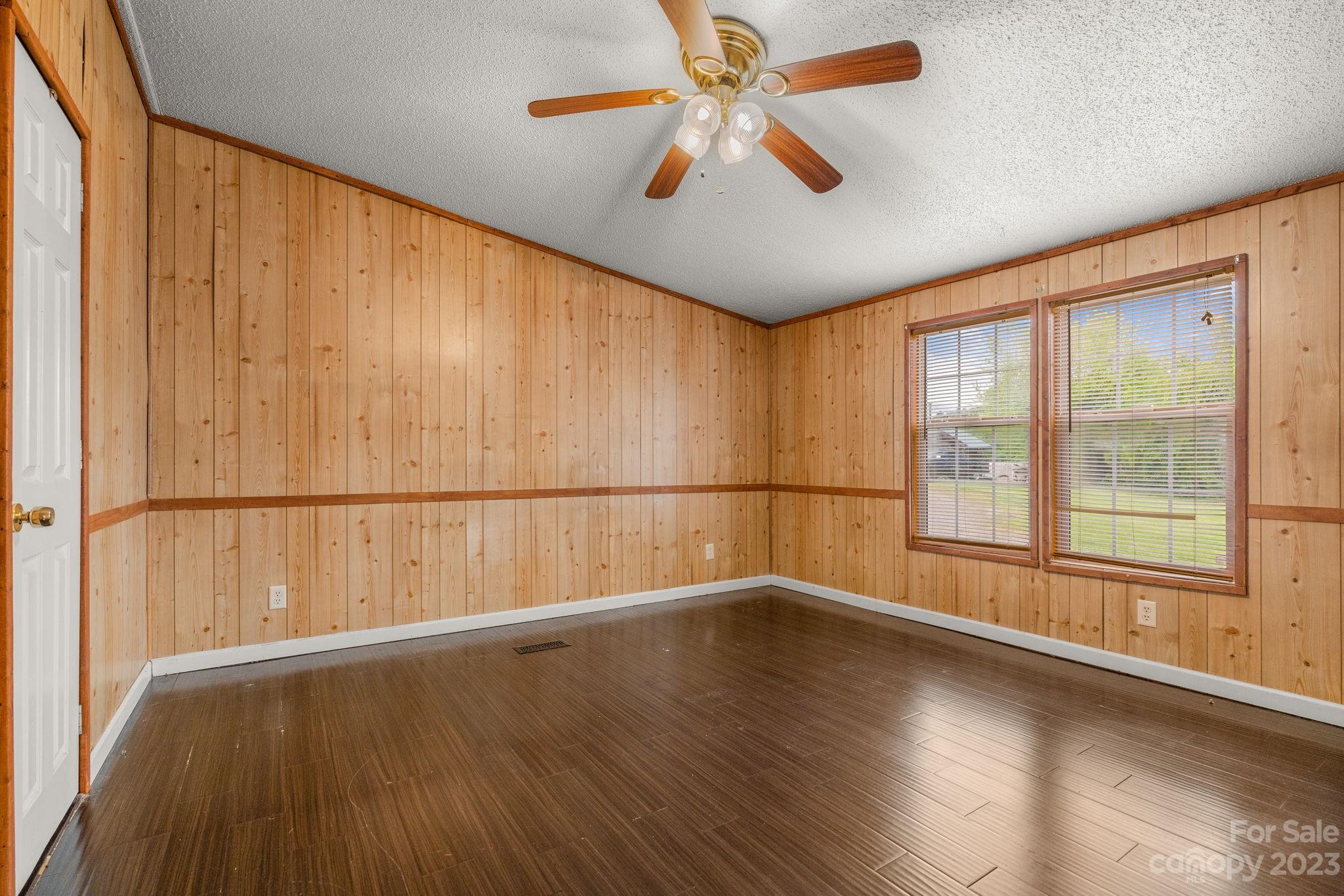 18 Wesleyan Drive Candler NC 28715