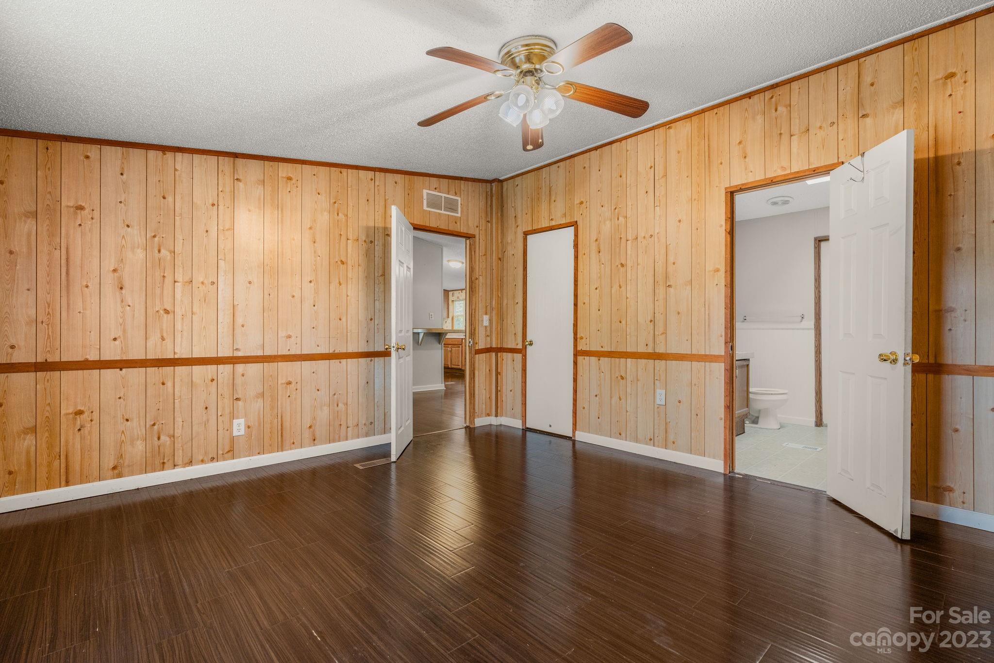 18 Wesleyan Drive Candler NC 28715