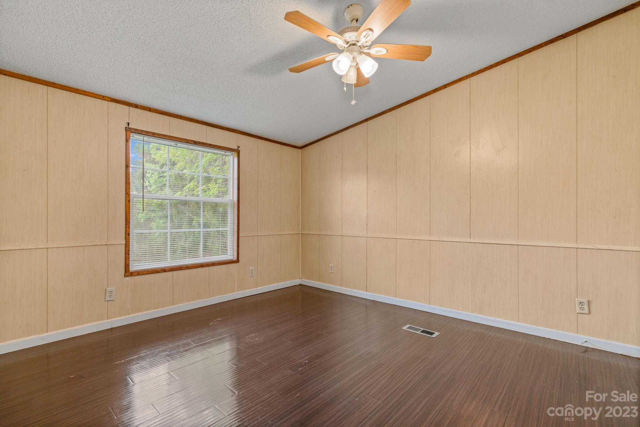 18 Wesleyan Drive Candler NC 28715