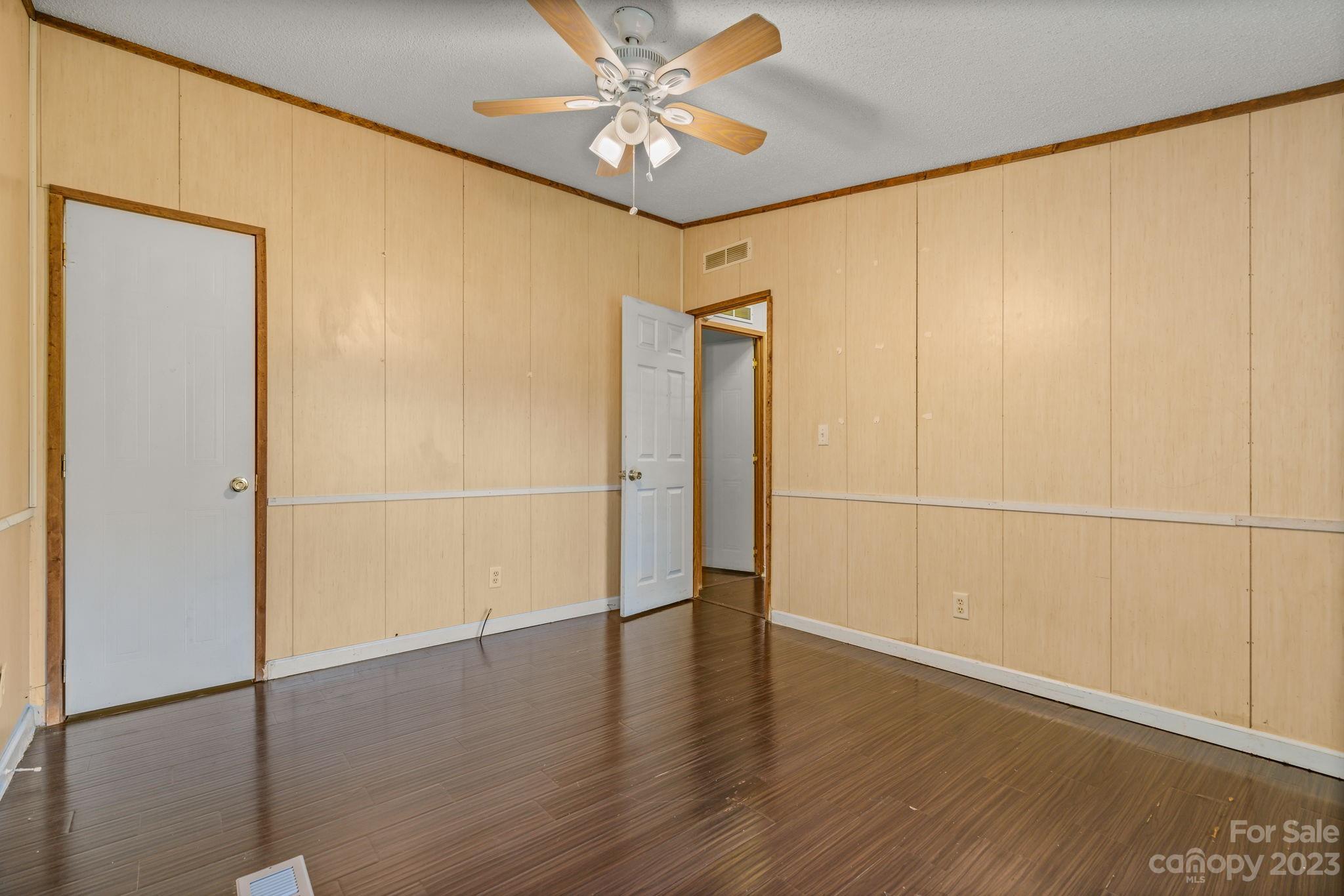 18 Wesleyan Drive Candler NC 28715