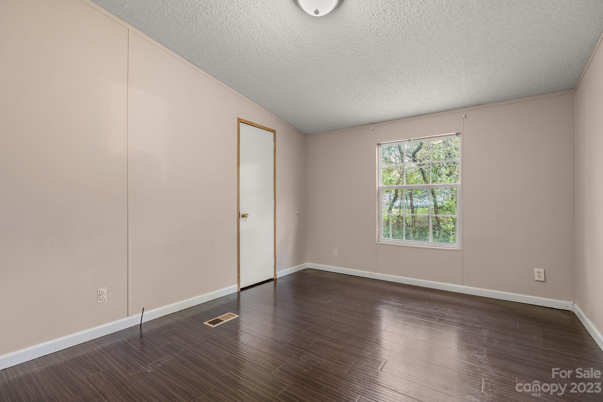 18 Wesleyan Drive Candler NC 28715