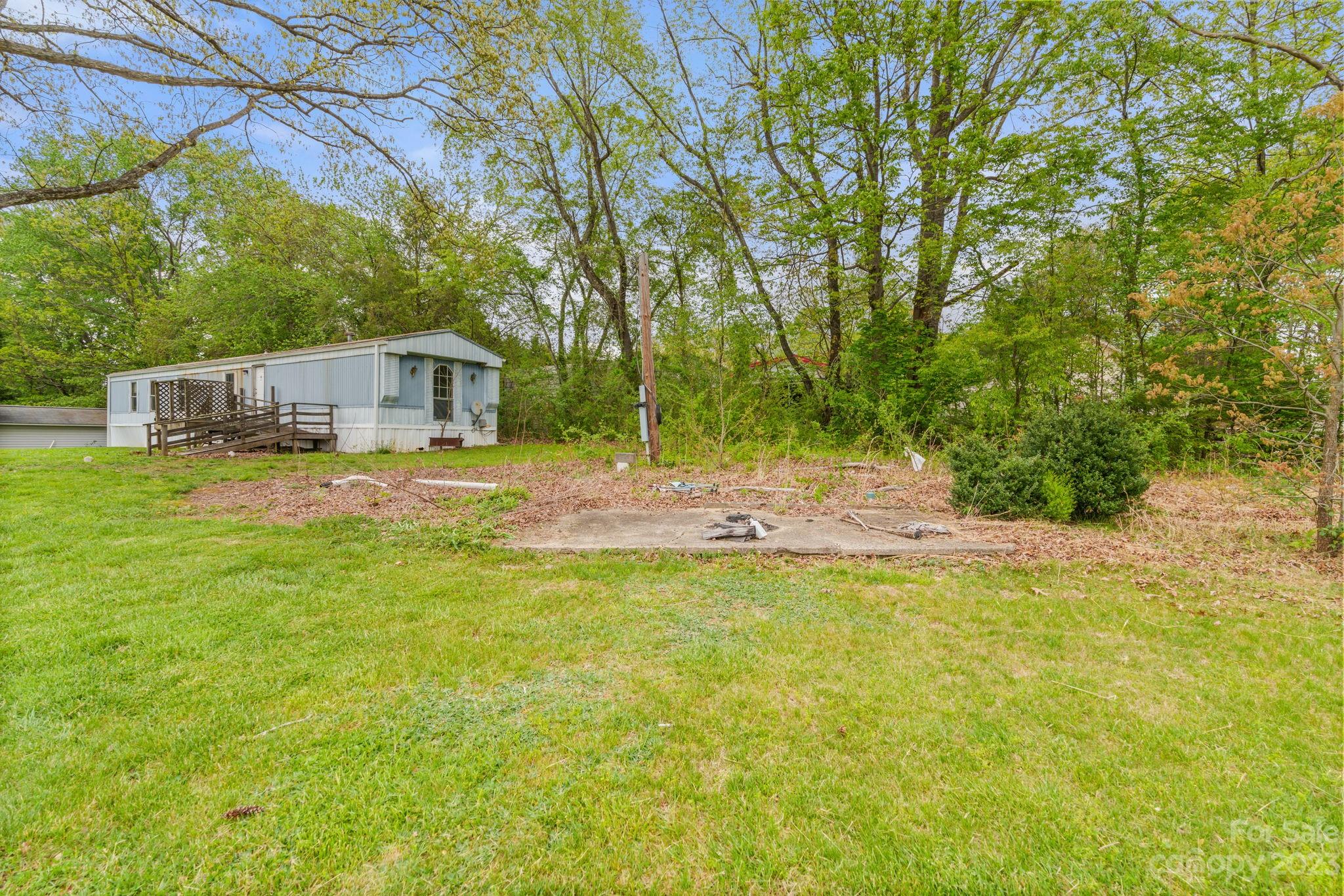 18 Wesleyan Drive Candler NC 28715