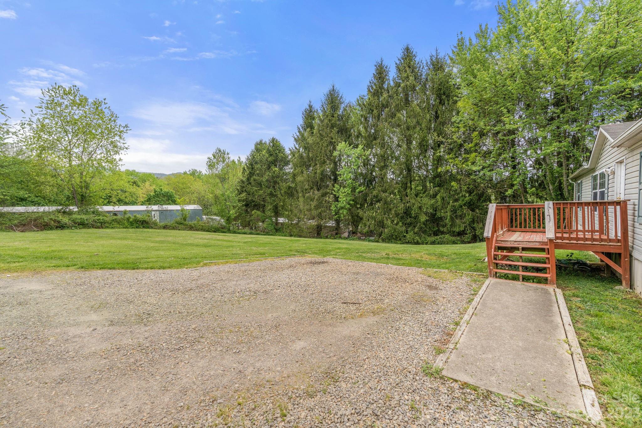18 Wesleyan Drive Candler NC 28715