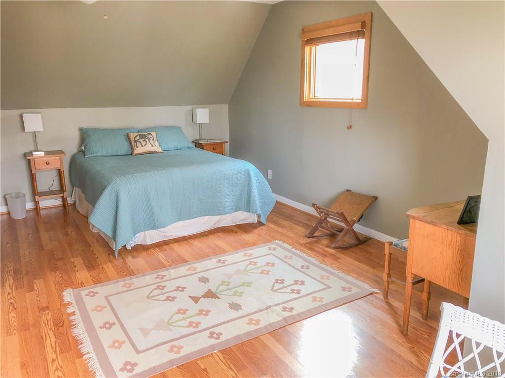 658 Elk Mountain Scenic Highway Asheville NC 28804
