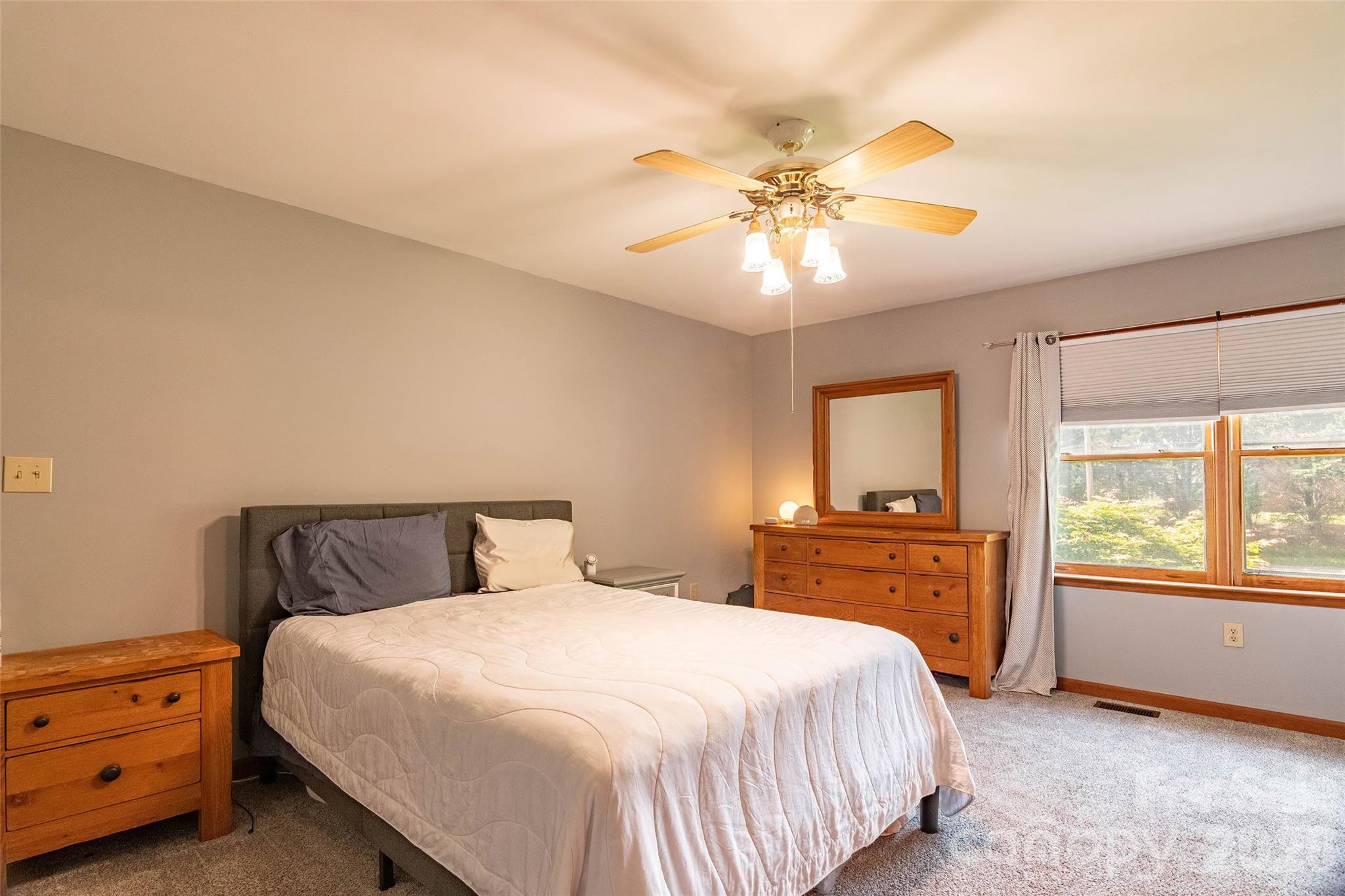 445 Old Caroleen Road Forest City NC 28043