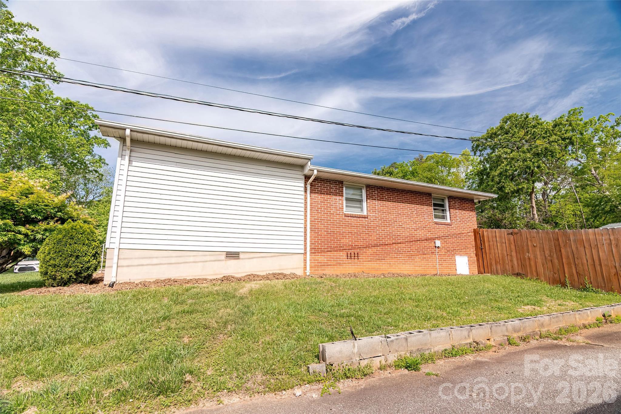 445 Old Caroleen Road Forest City NC 28043