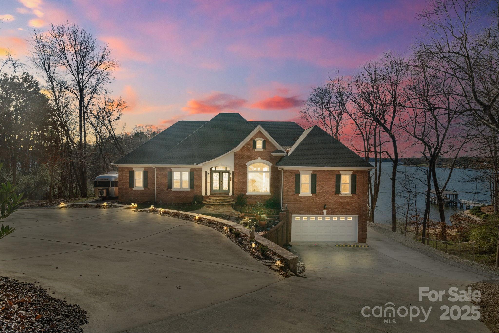 131 Point Of View Drive Mooresville NC 28117