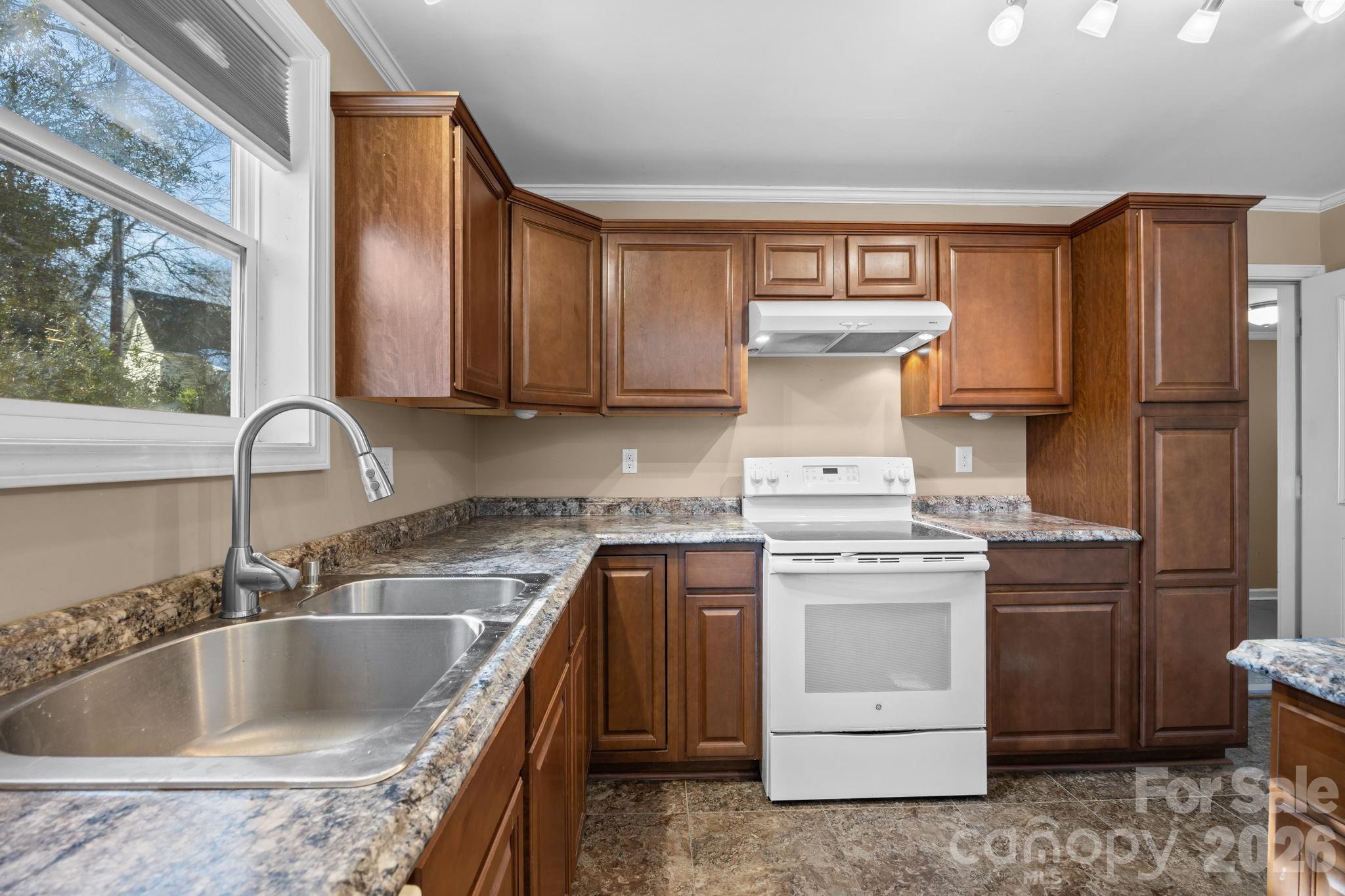 708 Old Charlotte Road SW Concord NC 28027