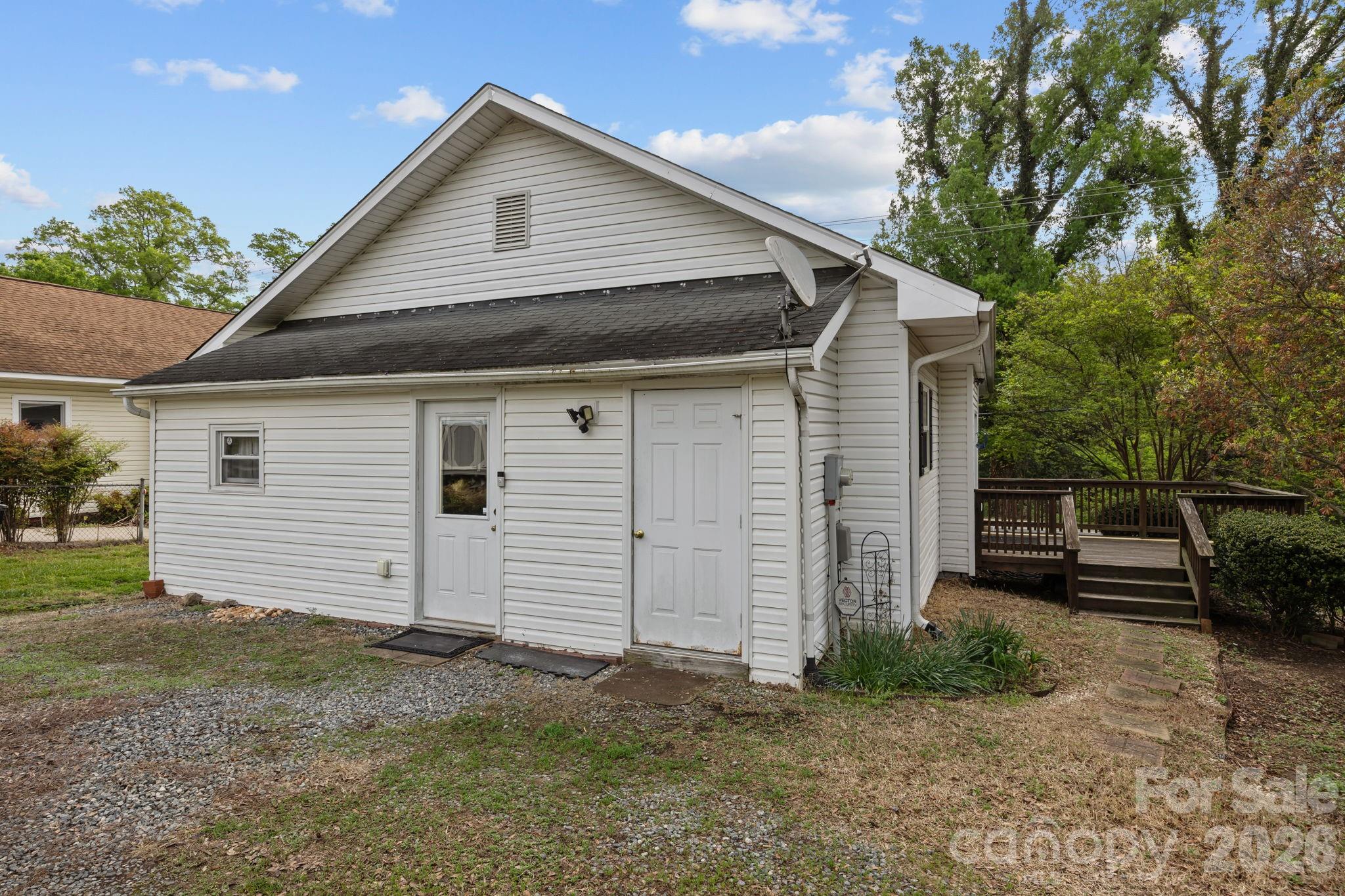 708 Old Charlotte Road SW Concord NC 28027