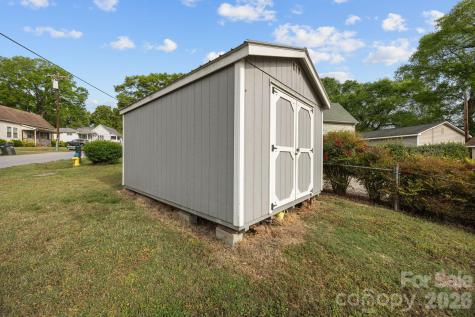 708 Old Charlotte Road SW Concord NC 28027