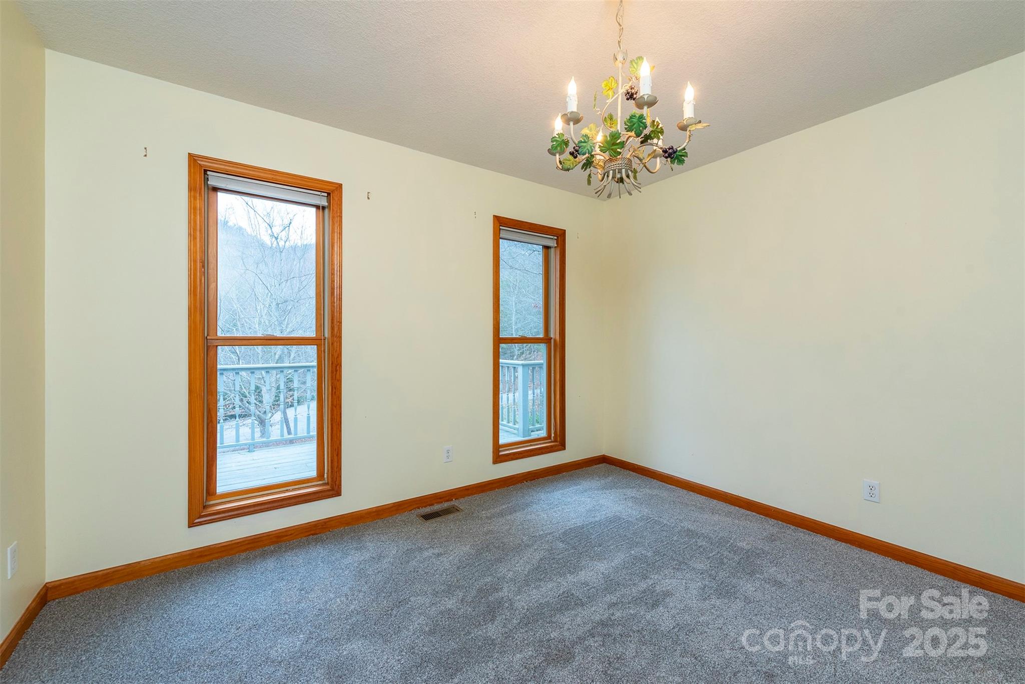 2 Woodburn Court Swannanoa NC 28778
